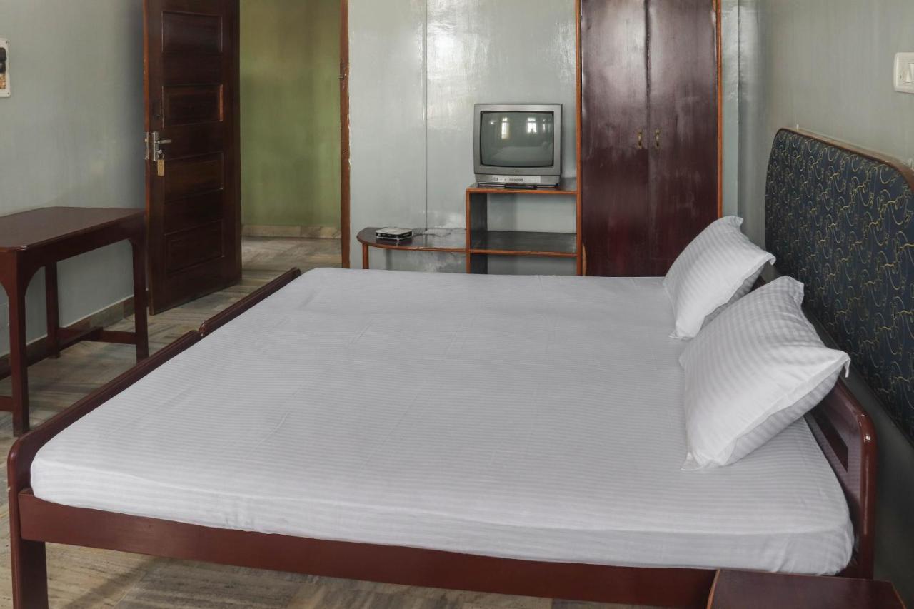 Spot On 49477 Hotel Galaxy Dimapur Luaran gambar