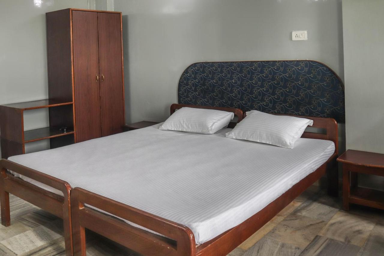 Spot On 49477 Hotel Galaxy Dimapur Luaran gambar