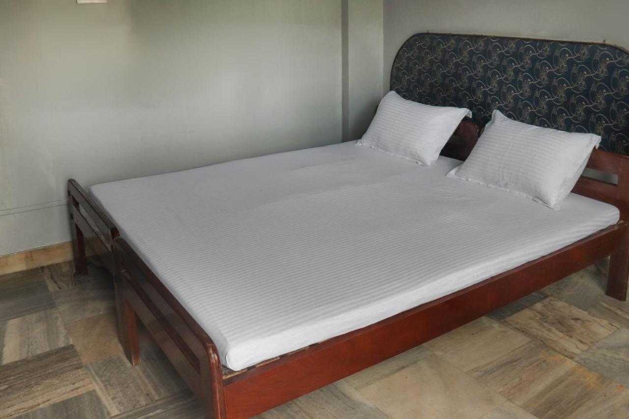 Spot On 49477 Hotel Galaxy Dimapur Luaran gambar